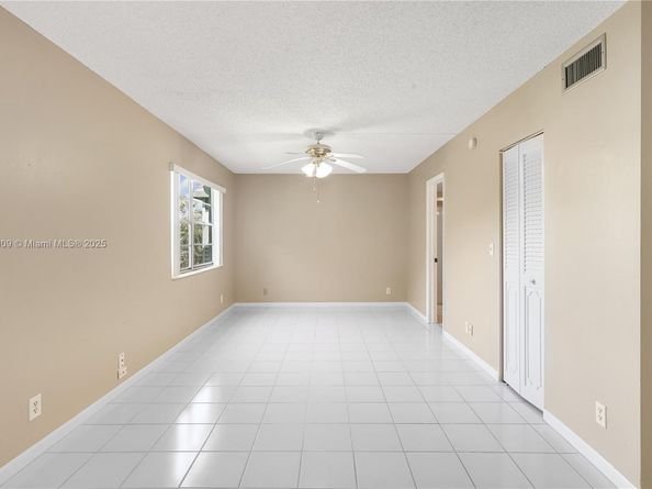 8305 NW 61st St C305, Tamarac FL 33321