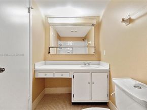 8305 NW 61st St C305, Tamarac FL 33321
