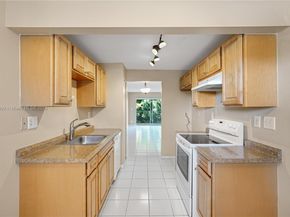 8305 NW 61st St C305, Tamarac FL 33321
