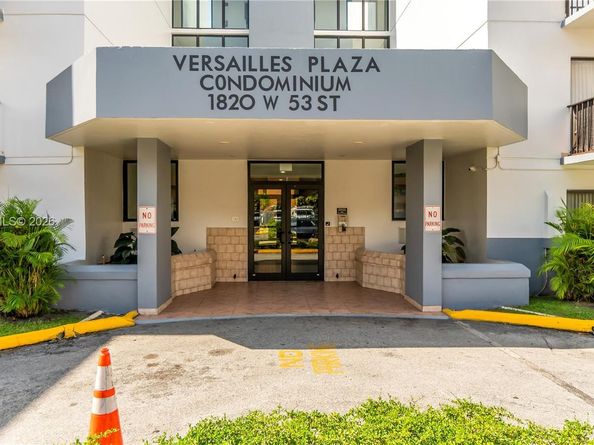 1820 W 53rd St 204, Hialeah FL 33012
