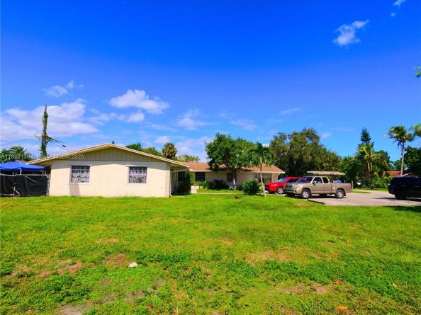 3581 Laurette Ln, Lake Worth FL 33461