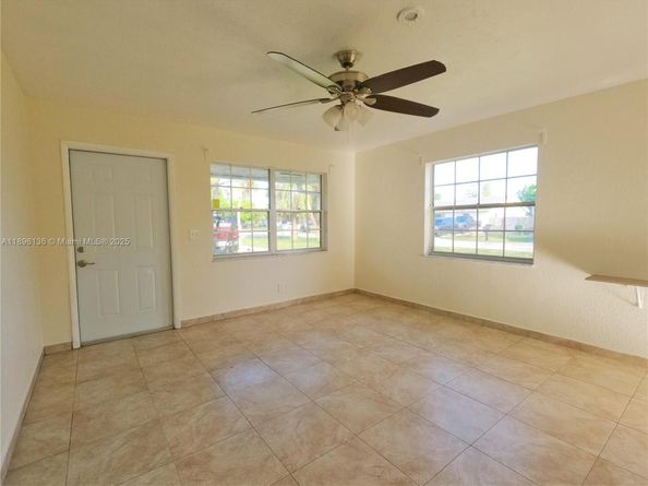 3581 Laurette Ln, Lake Worth FL 33461