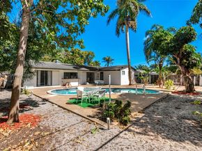 120 NE 175th St, Miami FL 33162