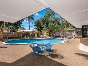 120 NE 175th St, Miami FL 33162