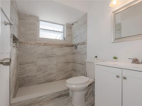 120 NE 175th St, Miami FL 33162