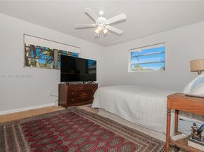 120 NE 175th St, Miami FL 33162