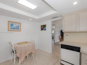 120 NE 175th St, Miami FL 33162