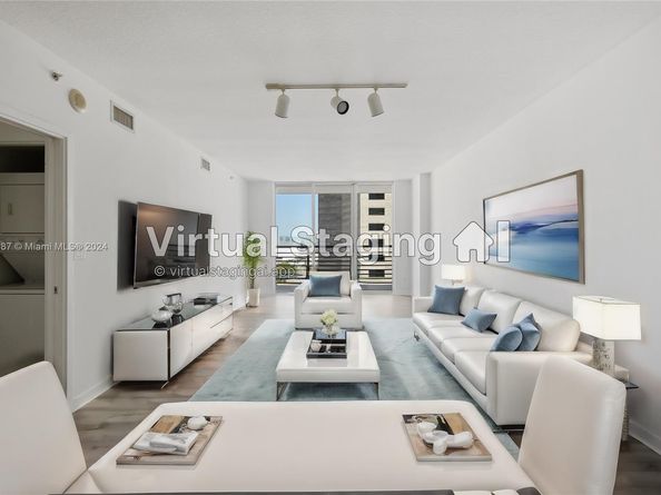 335 S Biscayne Blvd 2700, Miami FL 33131