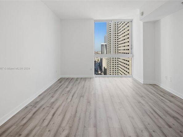 335 S Biscayne Blvd 2700, Miami FL 33131