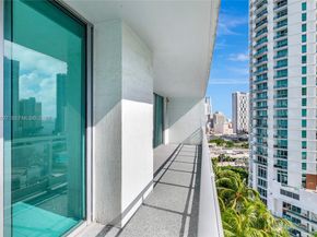 90 SW 3rd St 1602, Miami FL 33130