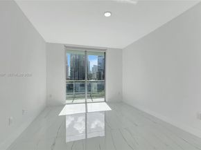 90 SW 3rd St 1602, Miami FL 33130