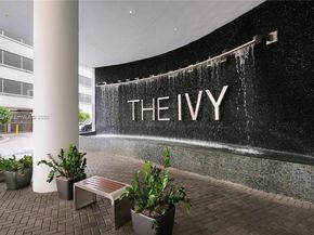 90 SW 3rd St 1602, Miami FL 33130