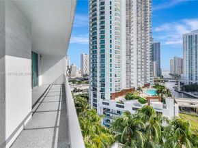 90 SW 3rd St 1602, Miami FL 33130