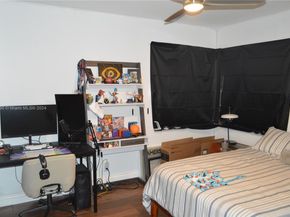 9972 NW 5th Ct, Plantation FL 33324
