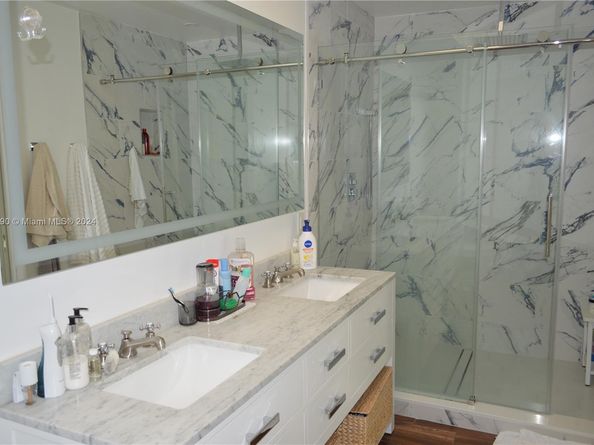 9972 NW 5th Ct, Plantation FL 33324