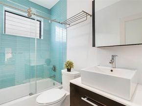 1050 Pennsylvania Ave 29, Miami Beach FL 33139