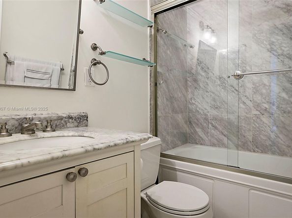 1700 NE 105th St 203, Miami Shores FL 33138