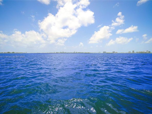 1700 NE 105th St 203, Miami Shores FL 33138