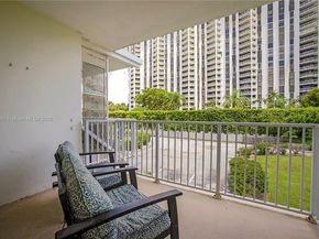 1700 NE 105th St 203, Miami Shores FL 33138