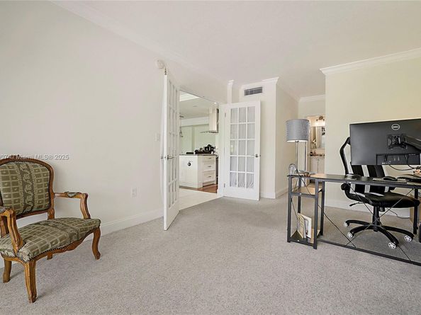 1700 NE 105th St 203, Miami Shores FL 33138