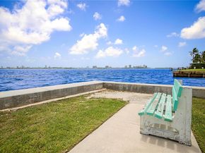 1700 NE 105th St 203, Miami Shores FL 33138