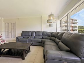 1700 NE 105th St 203, Miami Shores FL 33138