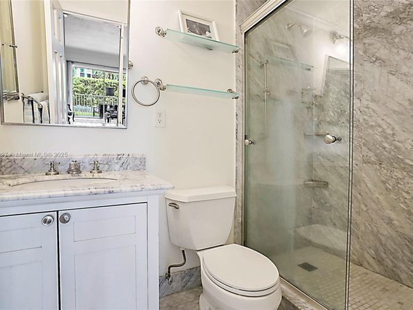 1700 NE 105th St 203, Miami Shores FL 33138