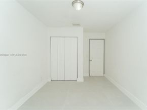 2260 Charleston St, Hollywood FL 33020