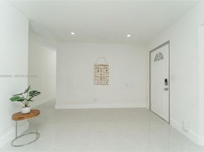 2260 Charleston St, Hollywood FL 33020
