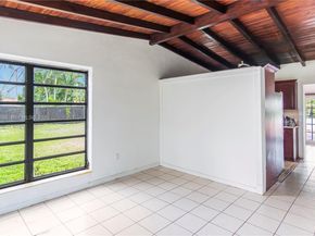 8461 SW 38th St, Miami FL 33155