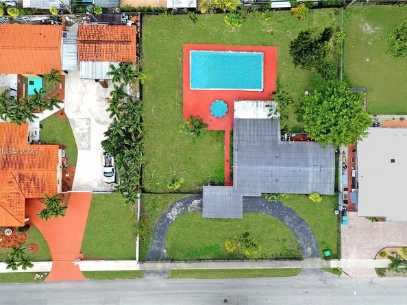 8461 SW 38th St, Miami FL 33155