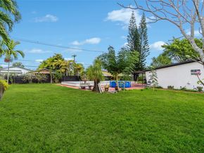 8461 SW 38th St, Miami FL 33155