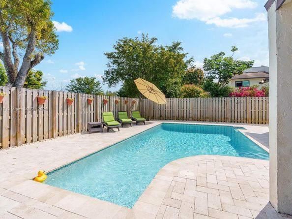 2900 NW 69th Ct, Fort Lauderdale FL 33309