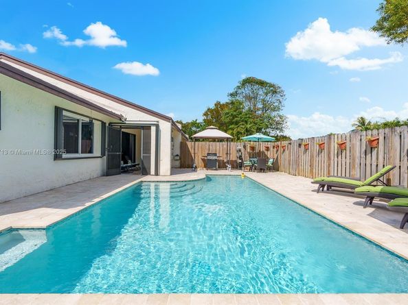 2900 NW 69th Ct, Fort Lauderdale FL 33309