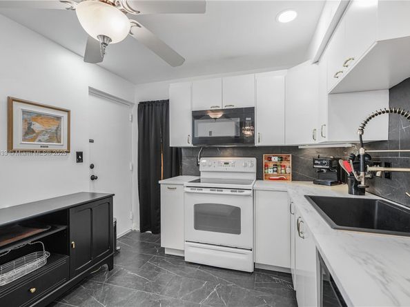 6100 NW 2nd Ave 423, Boca Raton FL 33487