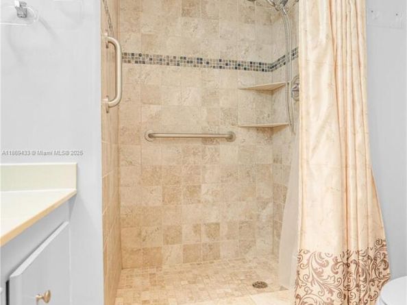6100 NW 2nd Ave 423, Boca Raton FL 33487