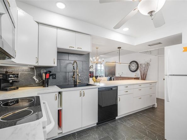 6100 NW 2nd Ave 423, Boca Raton FL 33487
