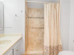 6100 NW 2nd Ave 423, Boca Raton FL 33487