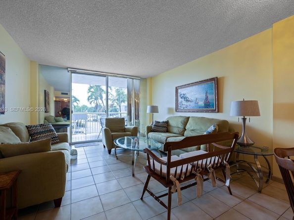 1800 NW 24th Ave 220, Miami FL 33125