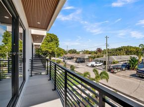 915 NE 17th Ter, Fort Lauderdale FL 33304