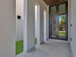 915 NE 17th Ter, Fort Lauderdale FL 33304