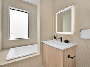 915 NE 17th Ter, Fort Lauderdale FL 33304