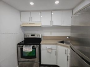 4550 NW 9th St 709E, Miami FL 33126