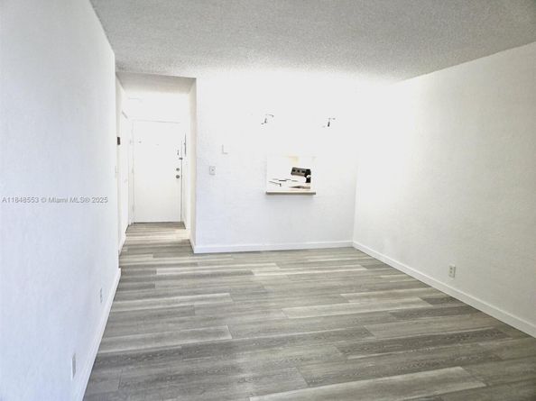 4550 NW 9th St 709E, Miami FL 33126