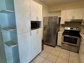 3521 SW 88th Ct, Miami FL 33165