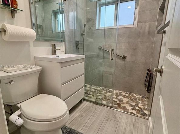 3521 SW 88th Ct, Miami FL 33165