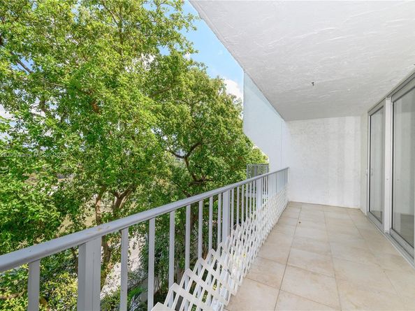650 NE 64th St G510, Miami FL 33138