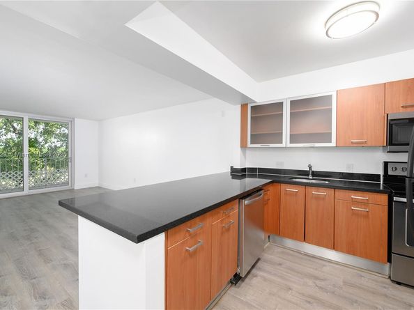 650 NE 64th St G510, Miami FL 33138