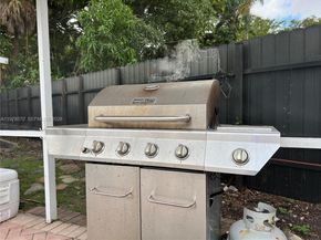 11104 SW 139th Ct, Miami FL 33186