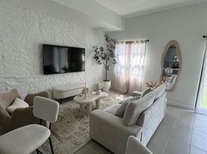 2526 Pierce Street 12, Hollywood FL 33020